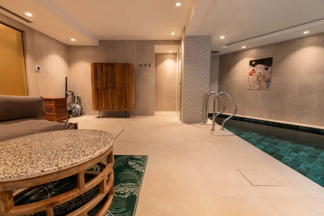 Chalet Yolo-piscine Intérieure Spa