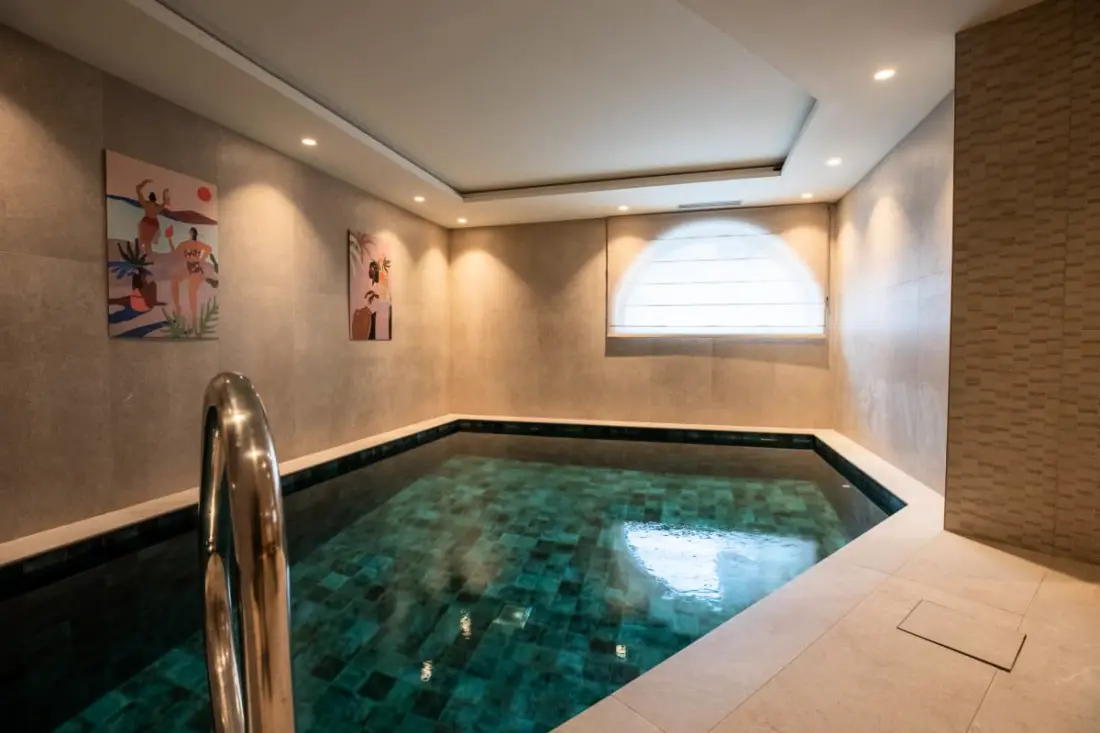 Chalet Yolo-piscine Intérieure Spa