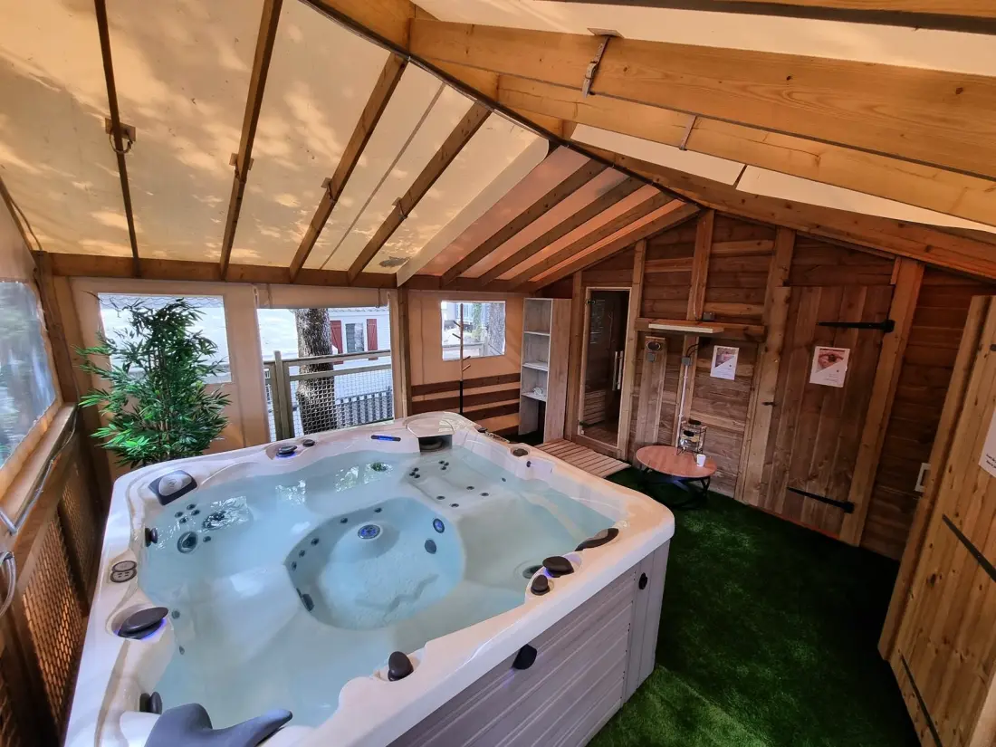 Flower Camping Les Loges 5 étoiles★★★★★