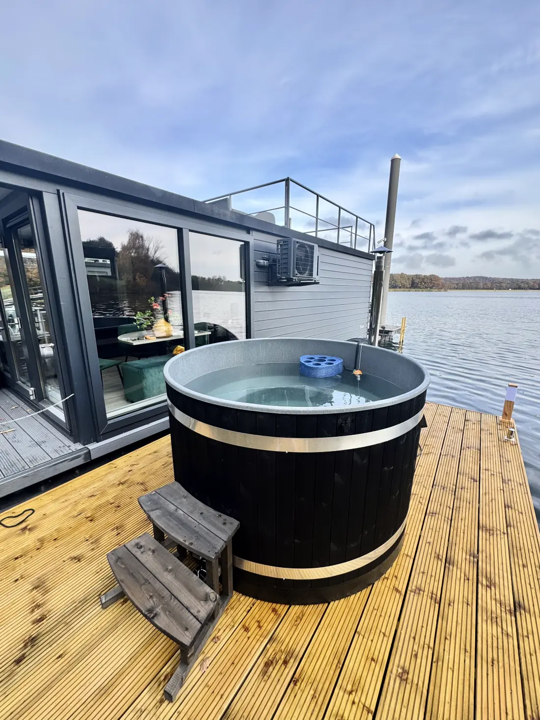Huren Houseboat