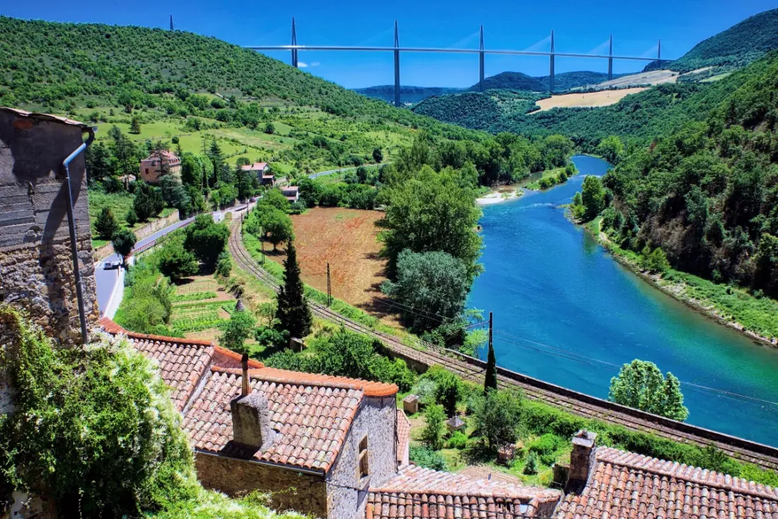 Camping maeva Escapades Millau Plage 4 étoiles★★★★
