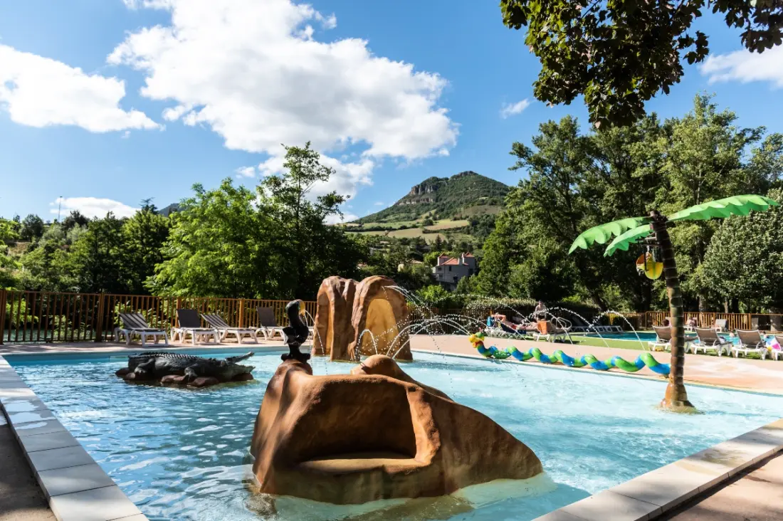 Camping maeva Escapades Millau Plage 4 étoiles★★★★