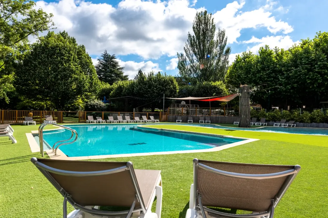 Camping maeva Escapades Millau Plage 4 étoiles★★★★