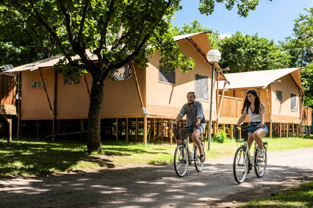 Camping maeva Escapades Millau Plage 4 étoiles★★★★