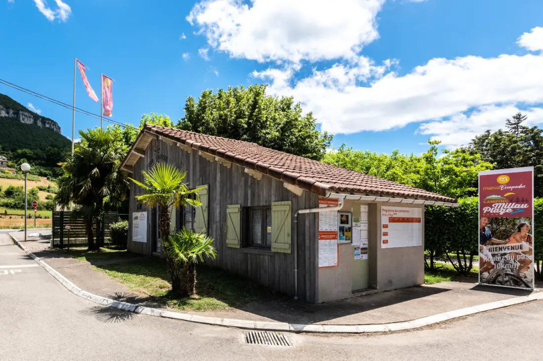 Camping maeva Escapades Millau Plage 4 étoiles★★★★