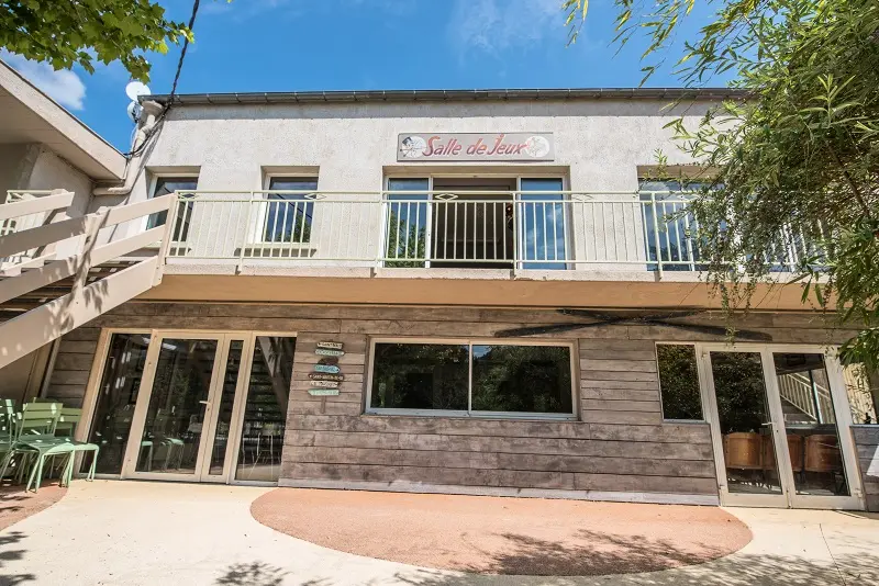 Camping maeva Escapades Millau Plage 4 étoiles★★★★