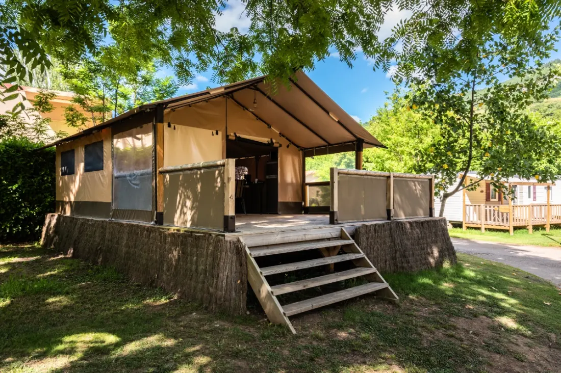 Camping maeva Escapades Millau Plage 4 étoiles★★★★
