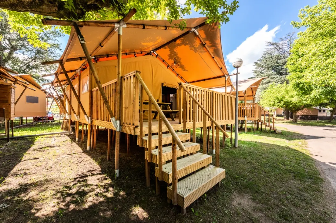 Camping maeva Escapades Millau Plage 4 étoiles★★★★
