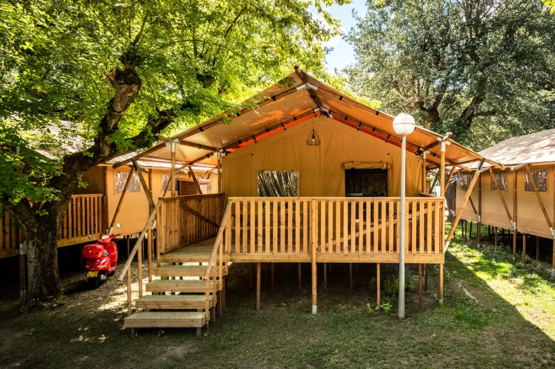 Camping maeva Escapades Millau Plage 4 étoiles★★★★
