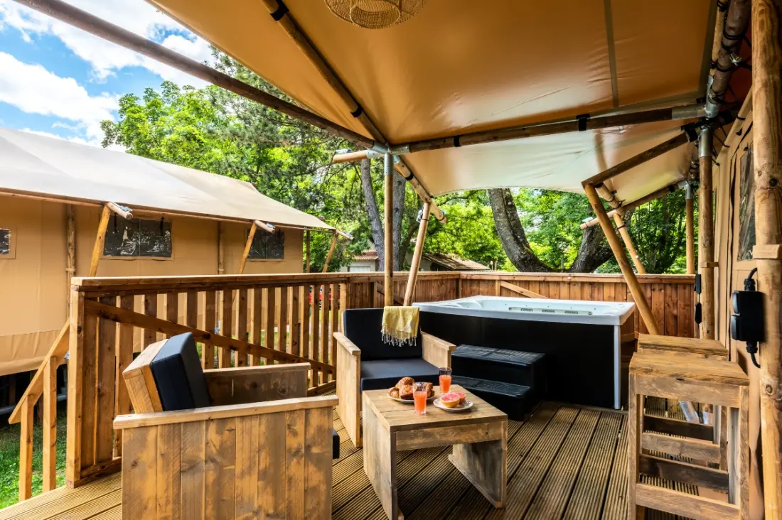 Camping maeva Escapades Millau Plage 4 étoiles★★★★