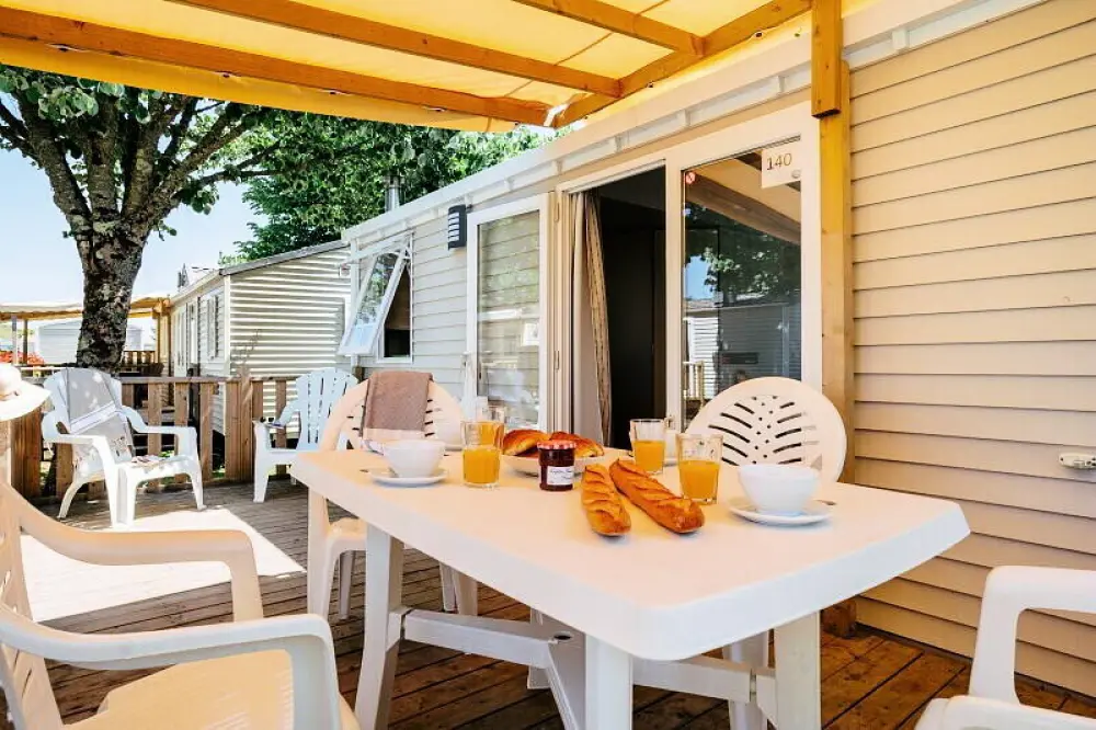 Camping maeva Escapades Millau Plage 4 étoiles★★★★
