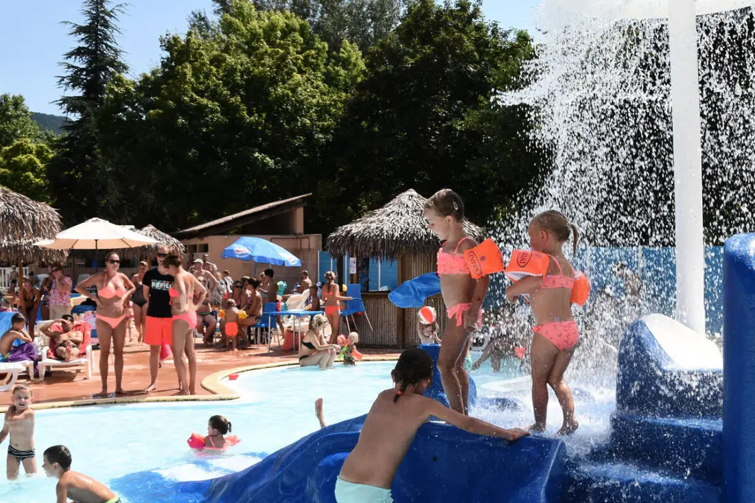 Camping Paradis Le Viaduc 4 étoiles★★★★