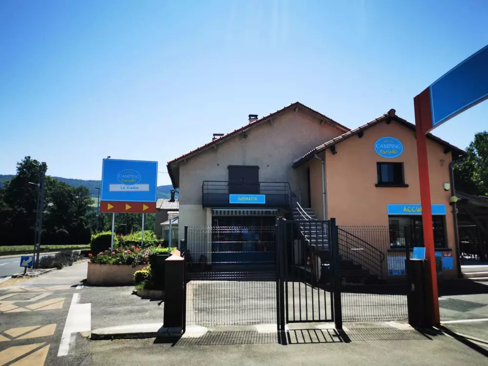 Camping Paradis Le Viaduc 41 étoiles★