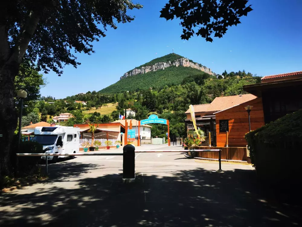 Camping Paradis Le Viaduc 41 étoiles★