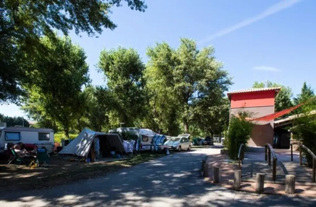 Camping Paradis Le Viaduc 4 étoiles★★★★