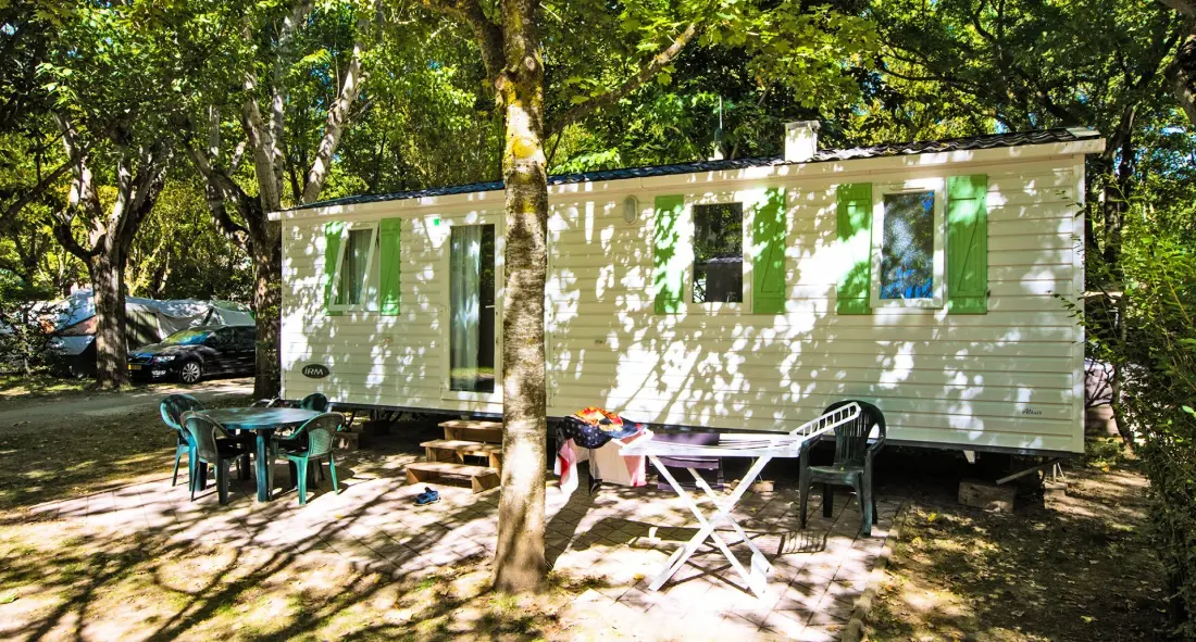Camping Paradis Viaduc de Millau 4 étoiles★★★★