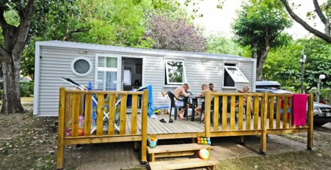 Camping Paradis Viaduc de Millau 4 étoiles★★★★