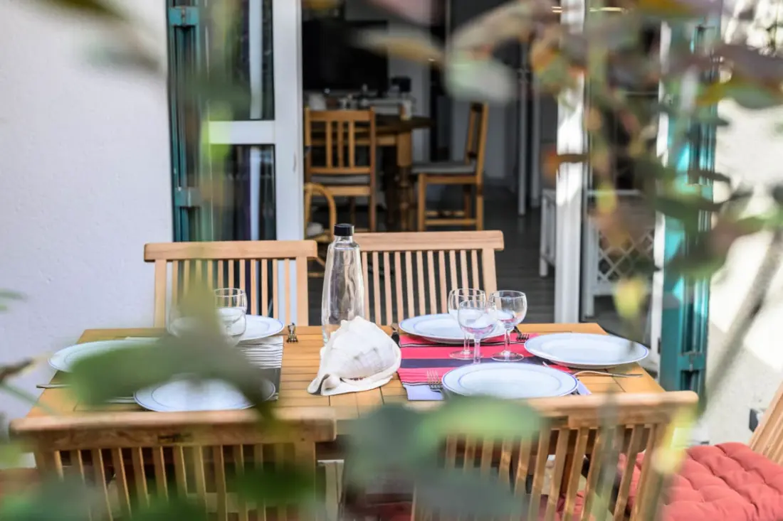 Charmante Maison Terrasse Et Jardinet Proche Océan