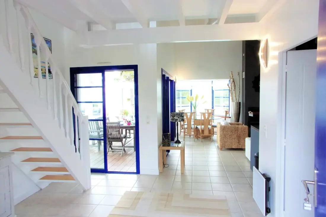 Belle Maison Avec Piscine Et Jardin Près Océan