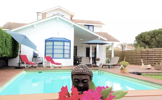 Belle Maison Avec Piscine Et Jardin Près Océan