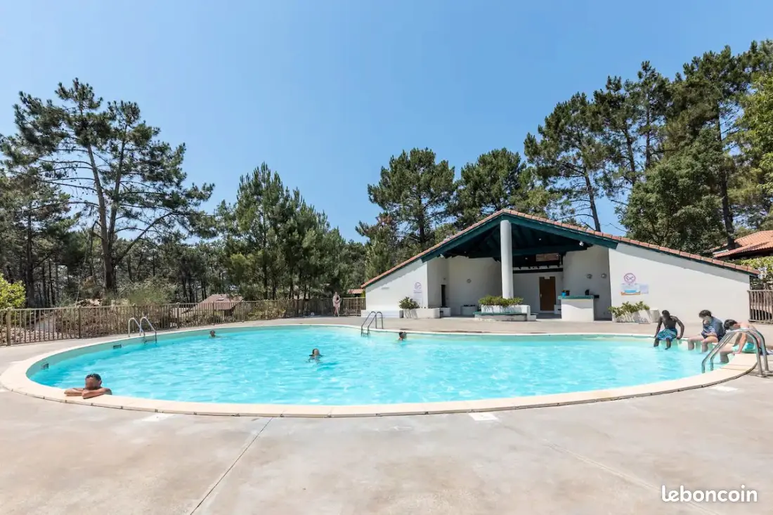 Maisonnette Duplex Avec Terrasse Proche Océan.