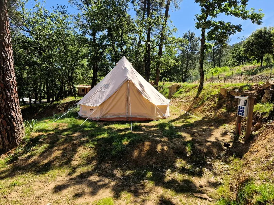 Camping La Pinède en Provence 3 étoiles★★★