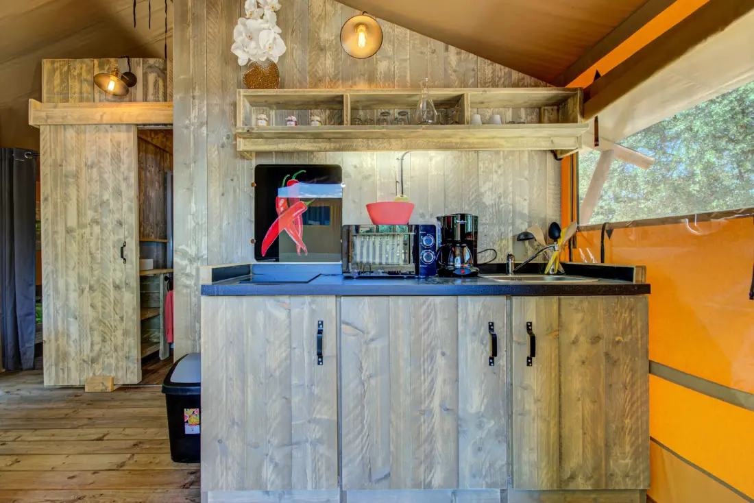Camping La Pinède en Provence 3 étoiles★★★