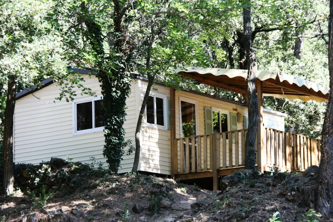 Camping La Pinède en Provence 3 étoiles★★★