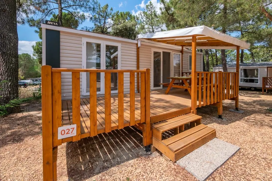 Camping La Pinède en Provence 3 étoiles★★★