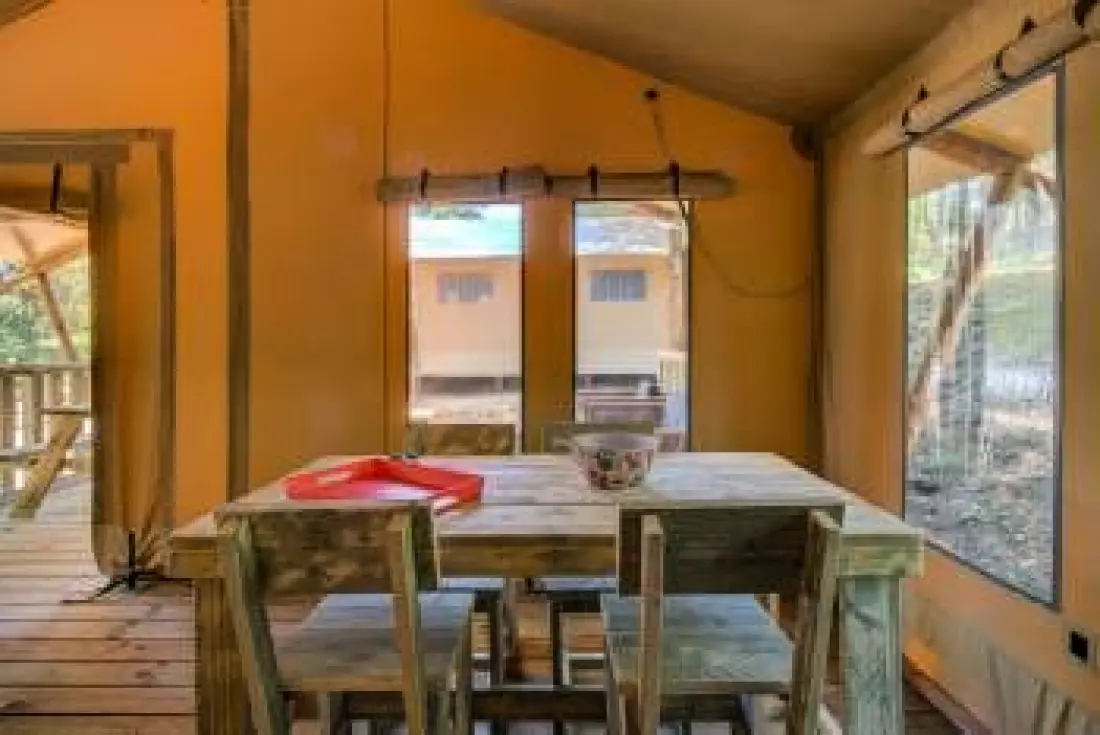 Camping La Pinède en Provence 3 étoiles★★★