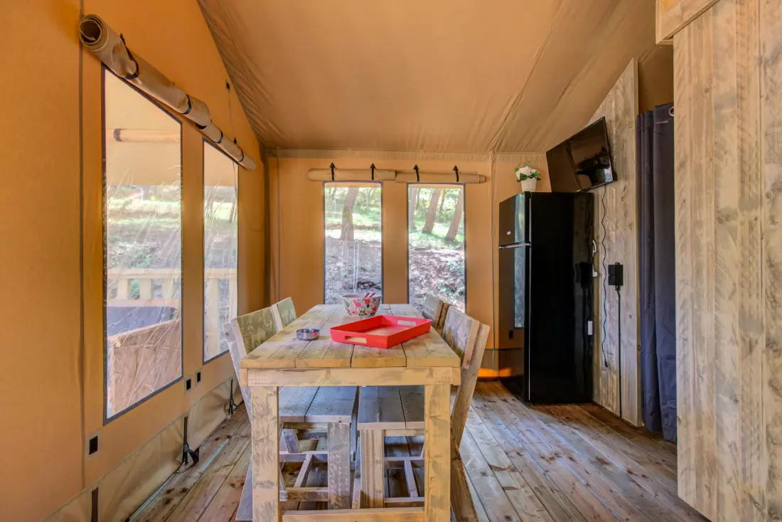 Camping La Pinède en Provence 3 étoiles★★★