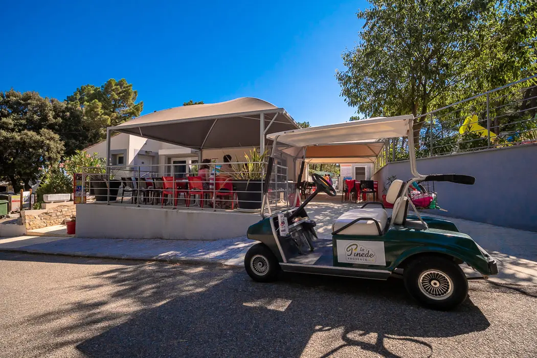 Camping La Pinède en Provence3 étoiles★★★
