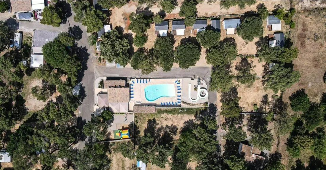 Camping La Pinède en Provence 3 étoiles★★★
