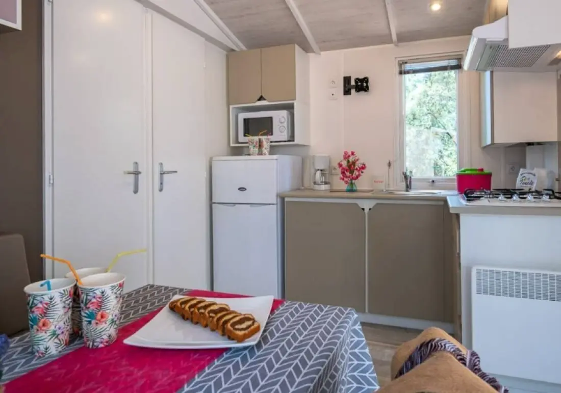 Camping La Pinède en Provence 3 étoiles★★★