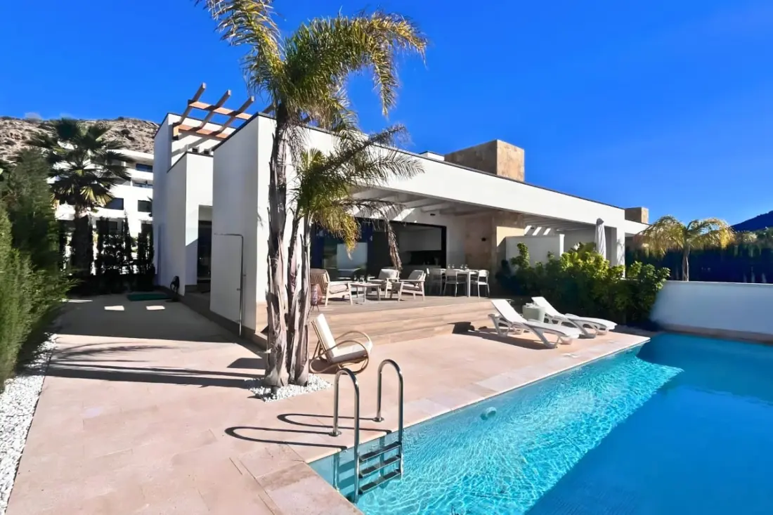 Villa 3 Chambres Avec Piscine Privée Au Golf De Font Del Llop