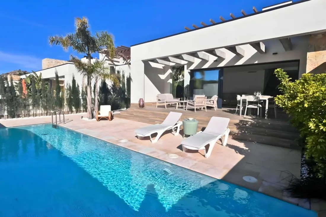 Villa 3 Chambres Avec Piscine Privée Au Golf De Font Del Llop