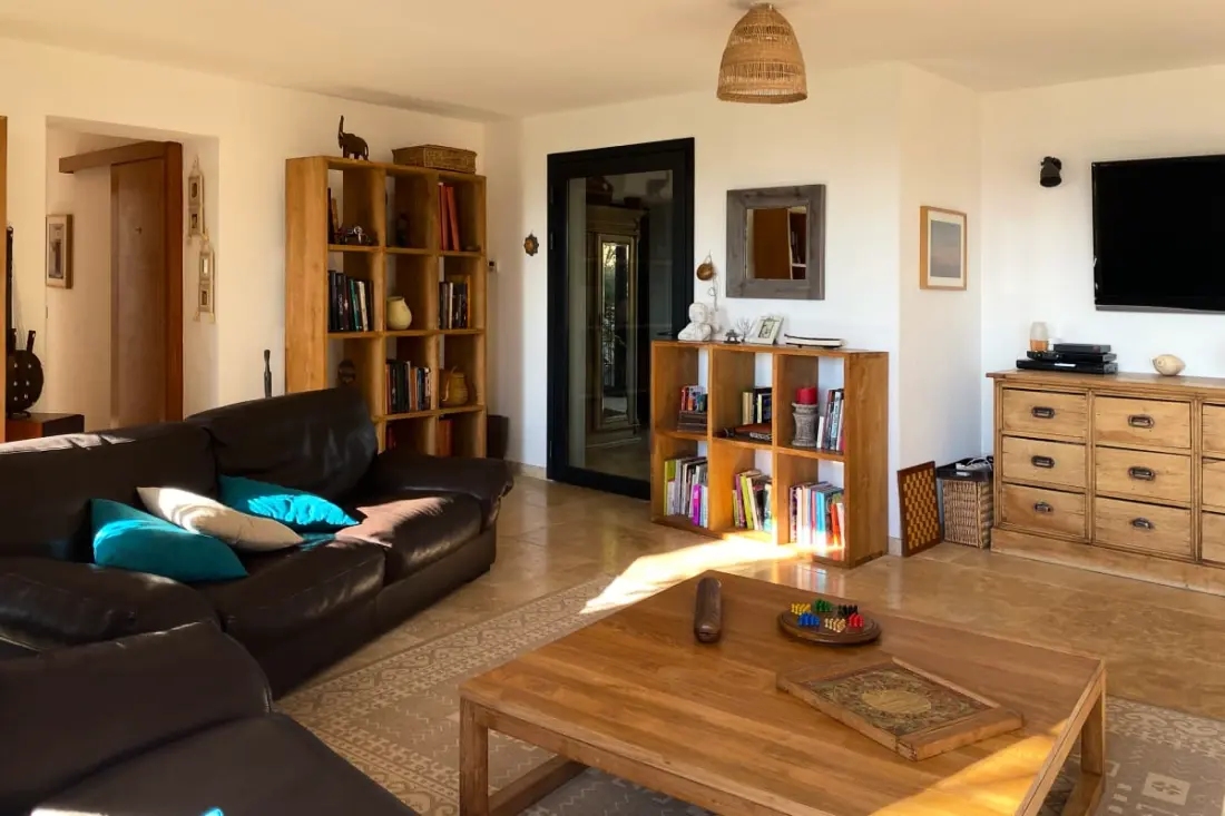 Villa Luxueuse, 8 Pers, Piscine Privée Et Vue Lac