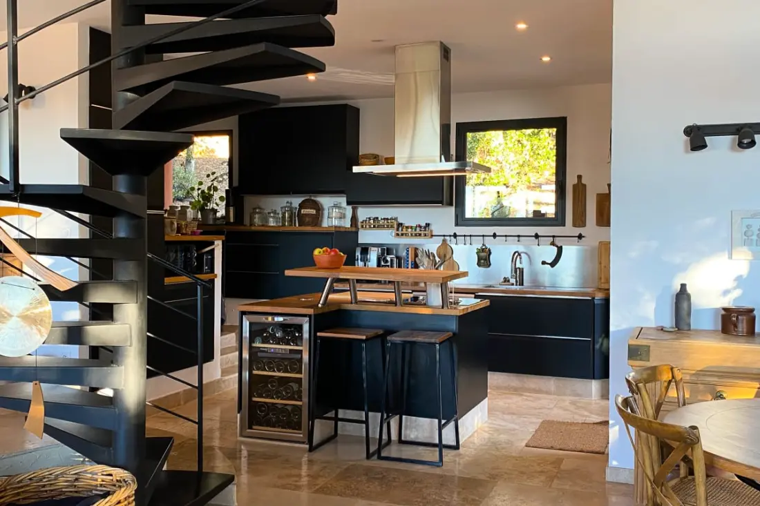 Villa Luxueuse, 8 Pers, Piscine Privée Et Vue Lac