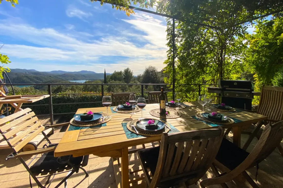 Villa Luxueuse, 8 Pers, Piscine Privée Et Vue Lac