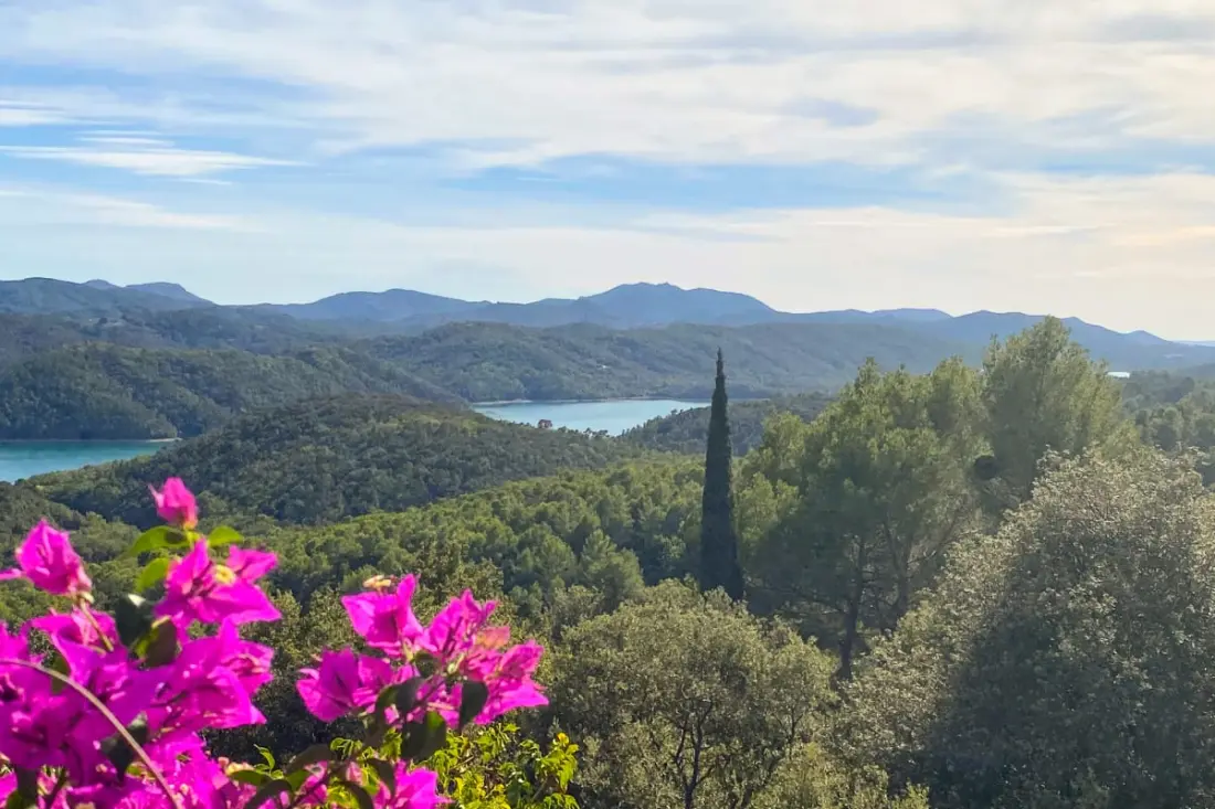 Villa Luxueuse, 8 Pers, Piscine Privée Et Vue Lac