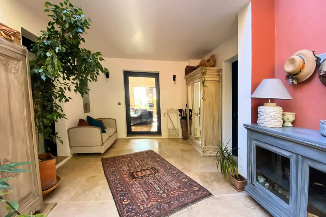 Villa Luxueuse, 8 Pers, Piscine Privée Et Vue Lac