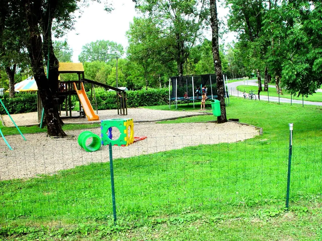 Flower Camping Les 3 Ours 3 étoiles★★★