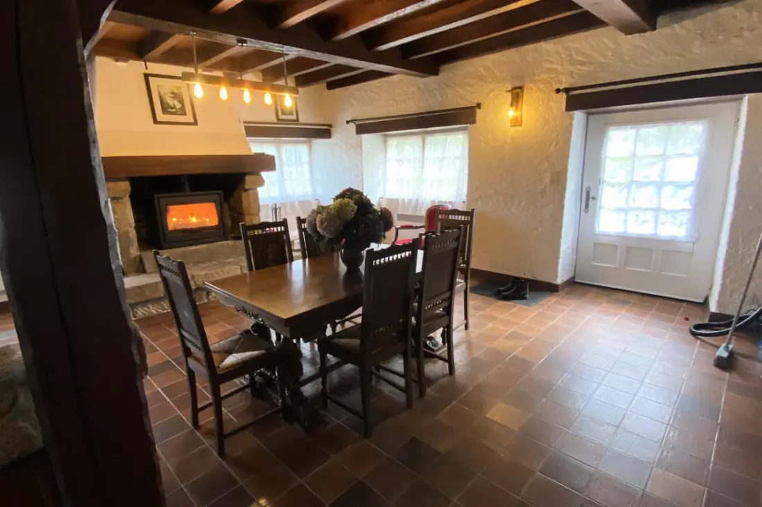 Jolie Maison, Jardin Et Terrasse, Monterblanc