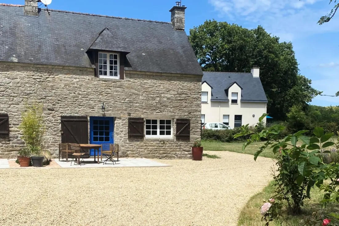 Jolie Maison, Jardin Et Terrasse, Monterblanc