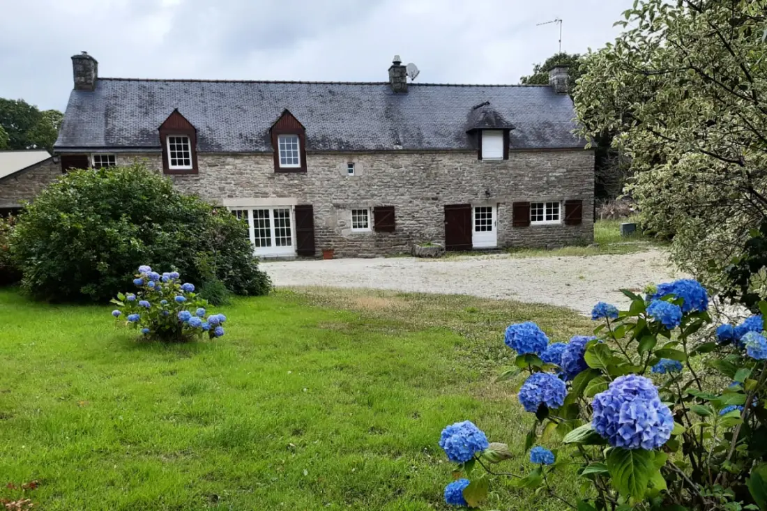 Jolie Maison, Jardin Et Terrasse, Monterblanc