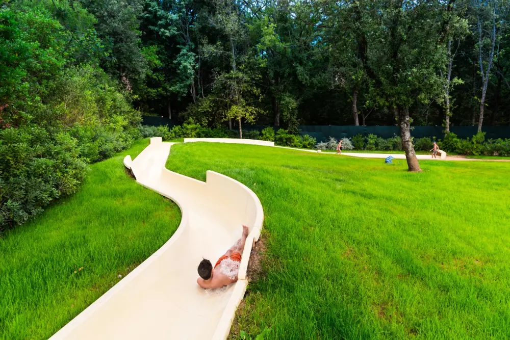 Camping Hu Montescudaio 4 étoiles★★★★