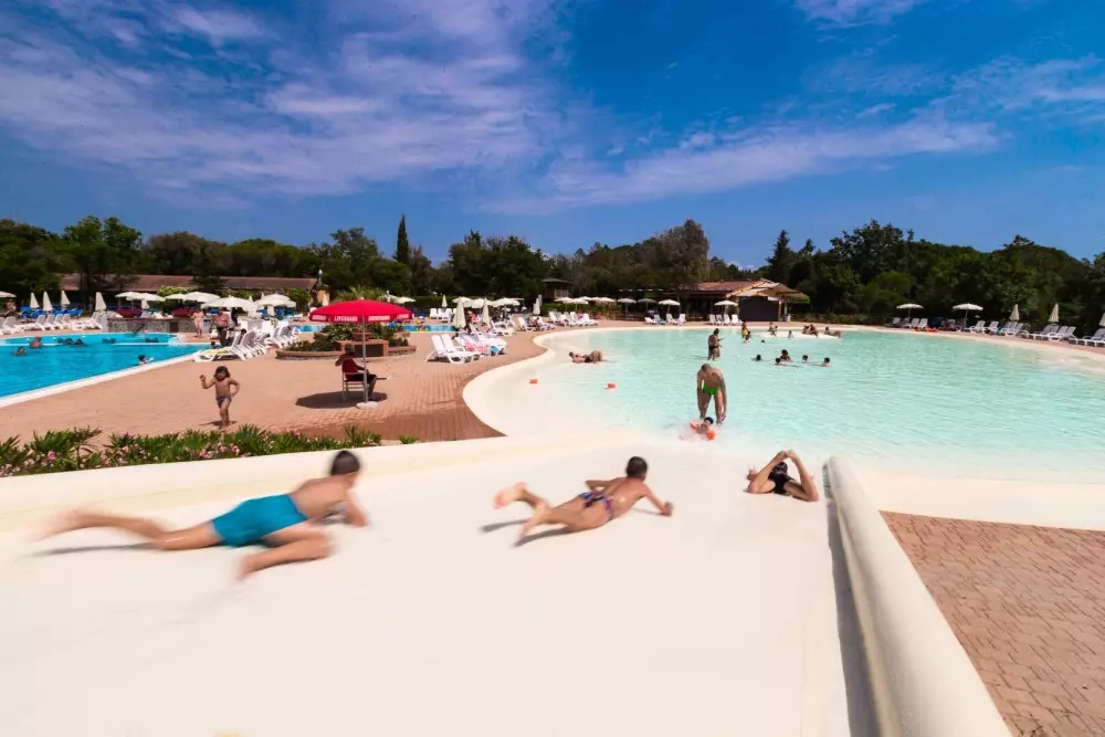 Camping Hu Montescudaio 4 étoiles★★★★