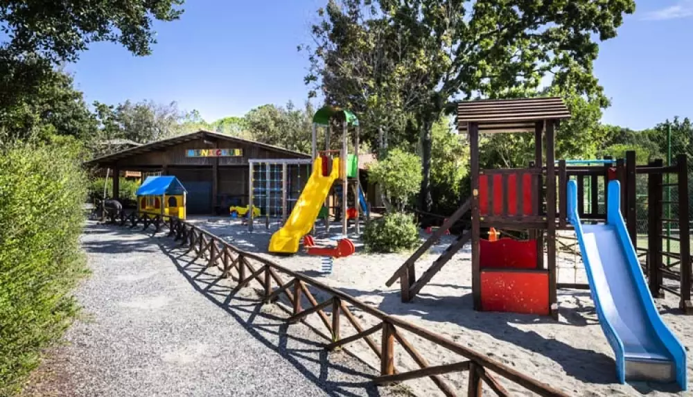 Camping Hu Montescudaio 4 étoiles★★★★