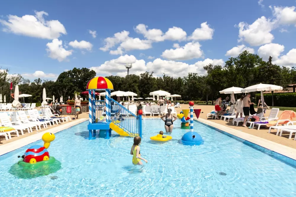 Camping Hu Montescudaio 4 étoiles★★★★