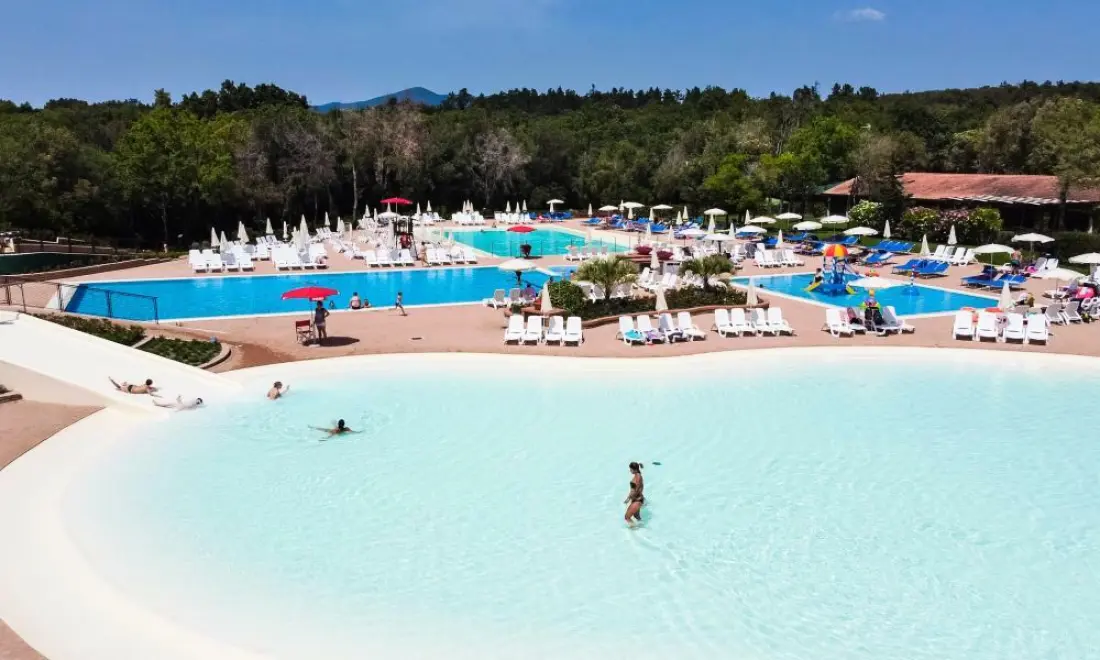 Camping Hu Montescudaio Village